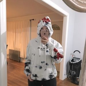 RECKLESS MARBLE FLORAL SLEEVE HOODIE